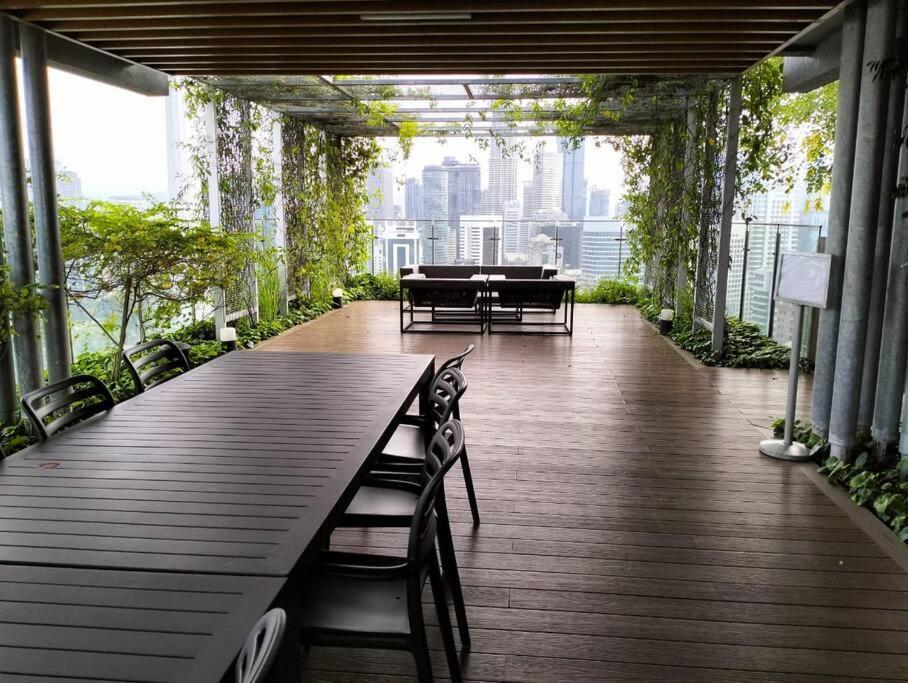 Klcc Towerviewsty5Pax At Ceylonzsuites Куала Лумпур Екстериор снимка